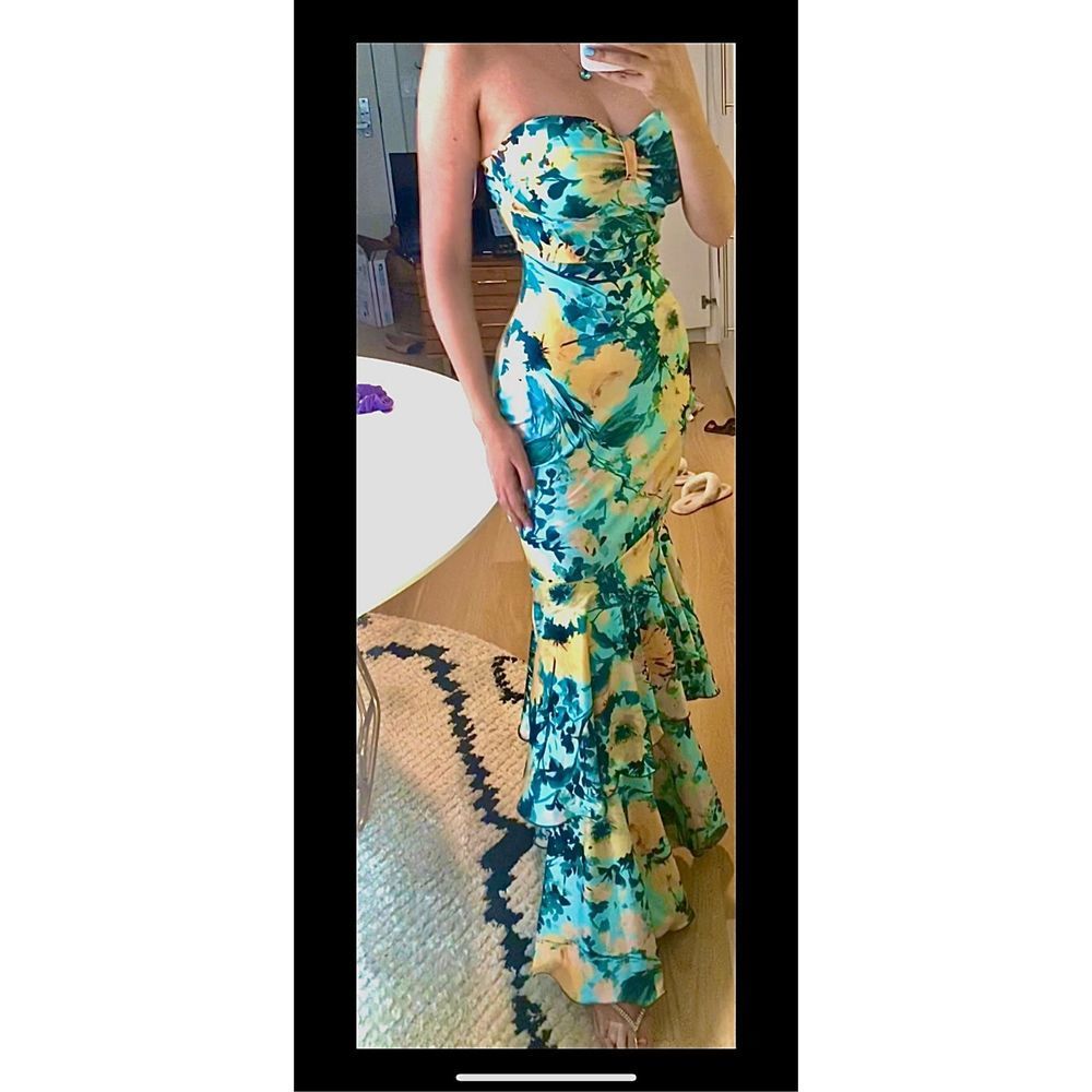 NWT Elegant tropical floral strapless maxi dress size - XS​​